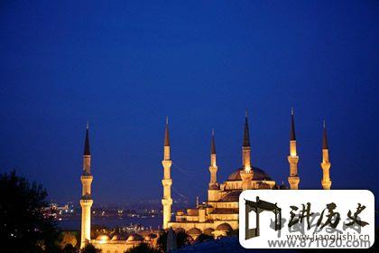 美丽庄严的伊斯兰蓝色清真寺在哪里