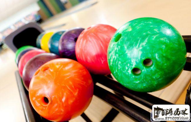保龄球礼仪-打保龄球的礼仪-保龄球基本礼仪