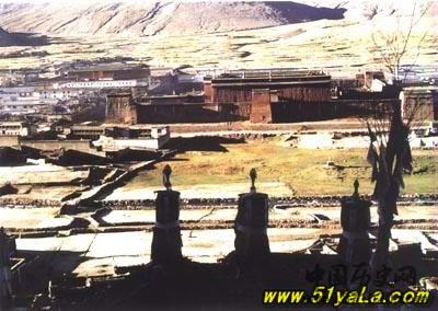 萨迦寺经幢是什么时候建的？萨迦寺经幢简介