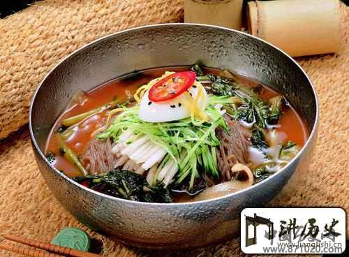 特色韩国料理：牛肉冷汤面