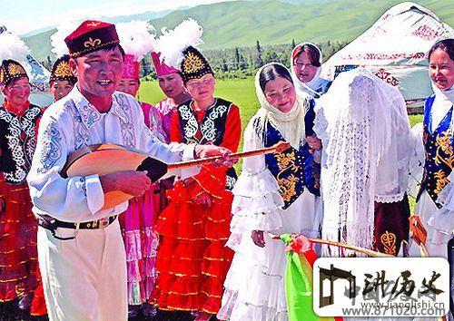 驰骋在戈壁草原的哈萨克族