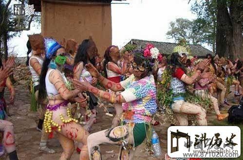 中国神秘的裸体部落：阿细人
