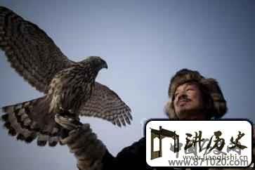 纳西族历史纳西族人是怎样“驯鹰”的