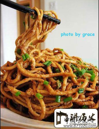 正月初七：用面条缠住“岁月”