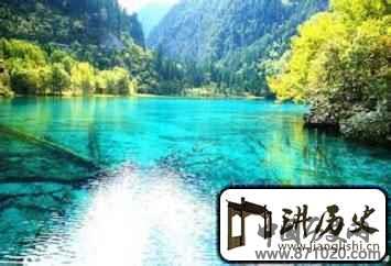 羌族“九寨沟”有着怎样秀美的风景