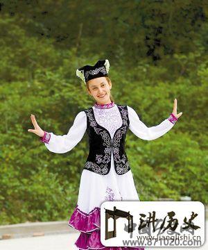 塔塔尔族美女大学生来了全国56个民族重庆全齐啦