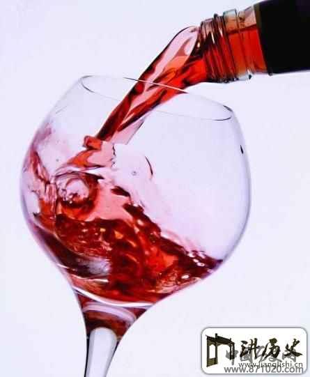 吃西餐怎么喝酒？喝酒的方法和礼仪要注意