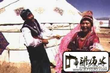 什么是哈萨克族“阿肯弹唱”？其又有何风格