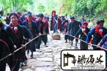 佤族的“拉木鼓”是怎样的一种宗教活动