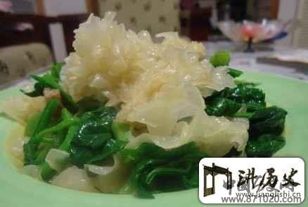 凉菜做法推荐：凉拌银耳的做法
