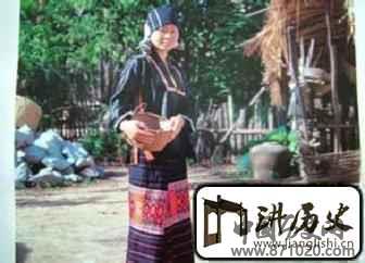 黎族服饰黎族已婚妇女是怎样装饰自己的