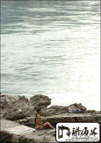 令人心跳的男女共浴