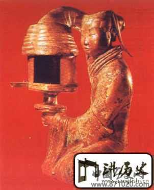 汉代妇女曲裾之二