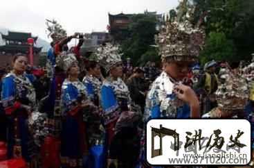 湘西苗族服饰与其他地区的服饰有何不同