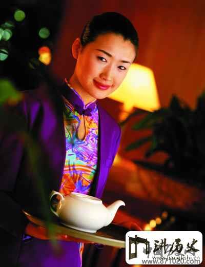 怎么称呼饭店服务员比较妥当