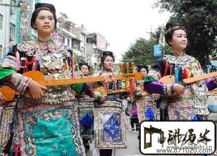 侗族银饰侗族的银饰在民族生活中有什么作用