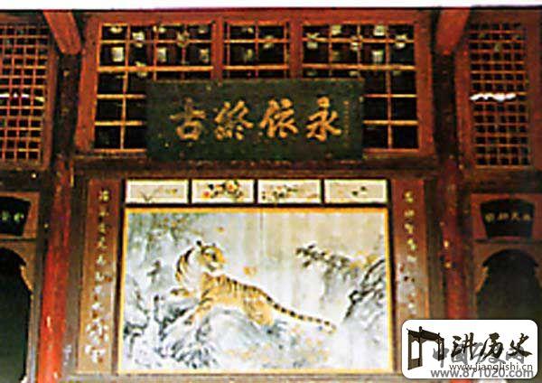 勉县清代诸葛墓乐楼内景