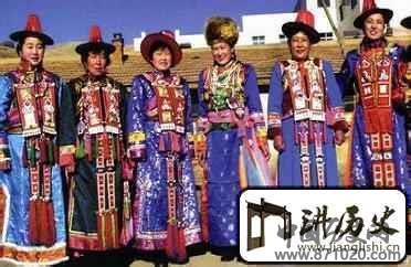 裕固族服饰裕固族服饰发展史简介