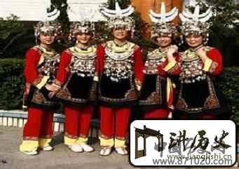 水族服饰有何历史？水族便装与盛装啥样