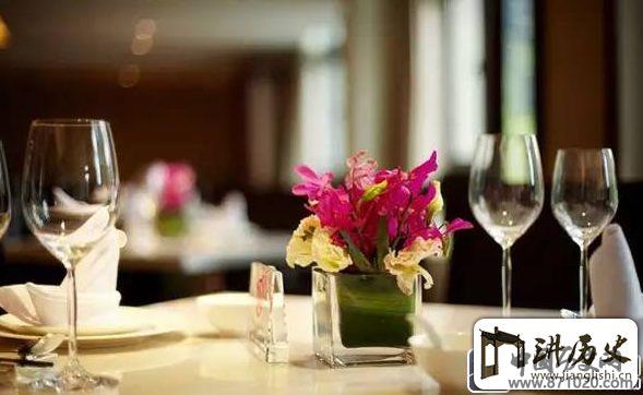 西方餐桌礼仪常识-西方餐桌礼仪英语