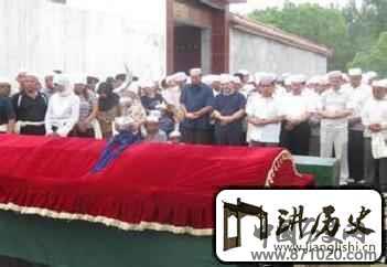 维吾尔族风俗习惯维吾尔族丧葬习俗简介