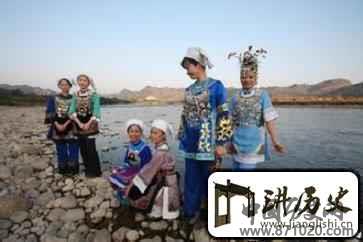 水族服饰水族女子服饰共分为几类