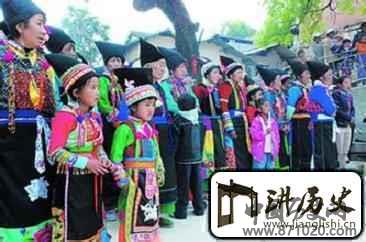 布朗族历史布朗族祭竜活动是怎样进行的