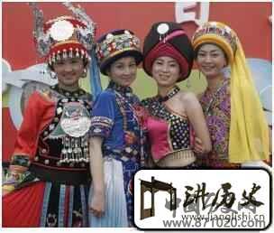 土家族服饰土家族女子服饰有哪些特点?