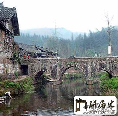 四川上里古镇有什么结构？四川上里古镇建筑简介