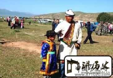 裕固族服饰裕固族男子服饰简介