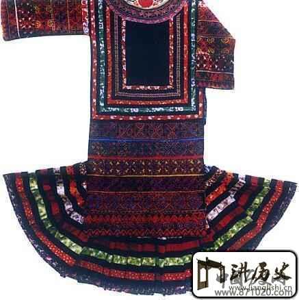 彝族服饰彝族男女服饰图片欣赏