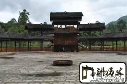 仡佬族建筑仡佬族民居为什么多是干栏式
