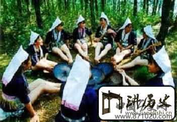 哈尼族支系“叶车”人都习惯穿什么样的衣服