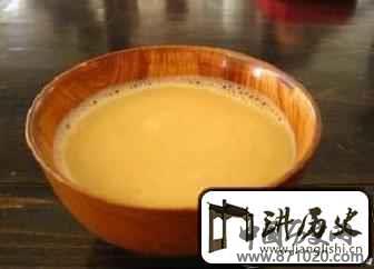哈萨克族人为何爱喝奶茶?其奶茶是啥样的