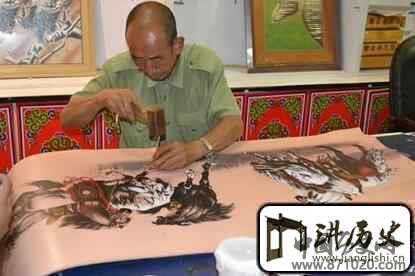 蒙古族的皮革文化皮革很早就用于服装服饰