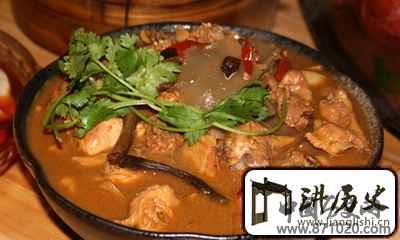 中国美食：小鸡炖蘑菇