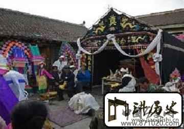 满族风俗满族人在丧葬礼上又有着怎样的风俗