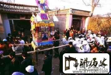 满族风俗满族人在丧葬礼上又有着怎样的风俗